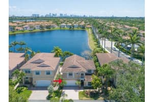 1084 Corkwood St, Hollywood, FL 33019 Sold 05/28/24