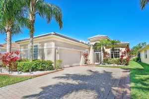6556 SE Broadmoor Ln, Stuart, FL 34997 Sold 10/09/24