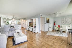 9611 N Hollybrook Lake Dr 204, Pembroke Pines, FL 33025 Sold 06/19/24