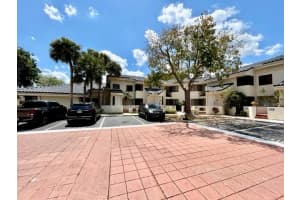 8102 NW 15th Mnr 8102, Plantation, FL 33322 Sold 06/21/24