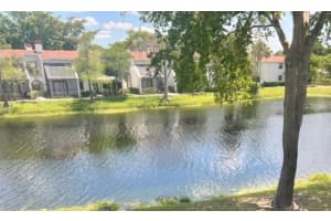 8102 NW 15th Mnr 8102, Plantation, FL 33322 Sold 06/21/24