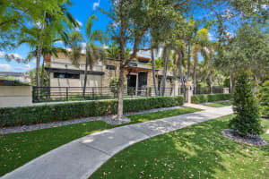 2017 BAYVIEW DR, Fort Lauderdale, FL 33305 Sold 03/14/25