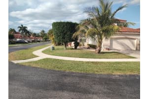 7569 Parkside Ln, Pompano Beach, FL 33063 Sold 10/07/24