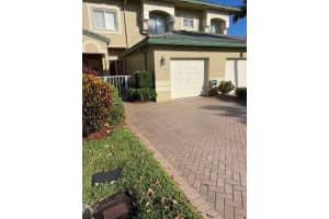 7945 Exeter Cir 102, Fort Lauderdale, FL 33321 Sold 10/23/24