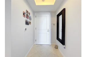 411 N New River Dr E 402, Fort Lauderdale, FL 33301 Sold 06/04/24
