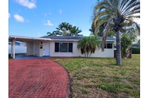 1001 SE 13th Ct, Deerfield Beach, FL 33441 Sold 05/17/24