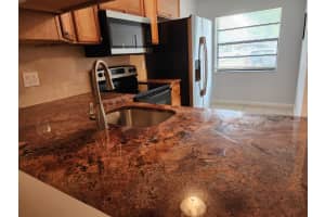 4118 Lakeside Dr 4118, Tamarac, FL 33319 Sold 06/14/24