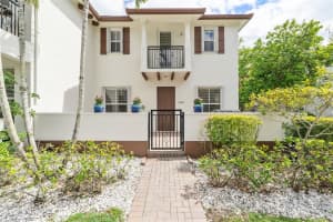 4724 N Acadian Trl, Coconut Creek, FL 33073 Sold 07/08/24