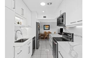 180 Isle Of Venice Dr 224, Fort Lauderdale, FL 33301 Sold 09/25/24