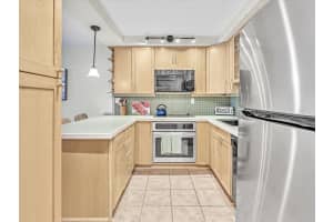 1421 S Ocean Blvd 207, Pompano Beach, FL 33062 Sold 05/24/24