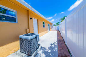 340 Sterling Ave, Delray Beach, FL 33444 Sold 05/01/25