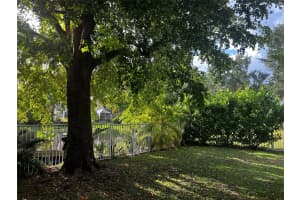 1550 Seabay Rd, Weston, FL 33326 Sold 05/31/24