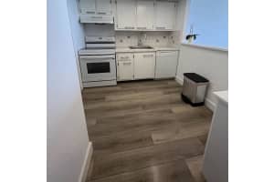 9273 Collins Ave 611, Surfside, FL 33154 Sold 05/31/24