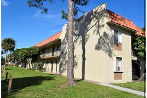 MLS# F10437367, West Palm Beach, Florida 33415