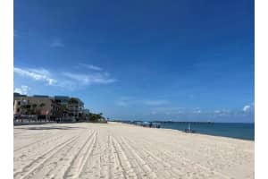 4117 Bougainvilla Dr 310, Lauderdale By The Sea, FL 33308 Sold 08/07/24