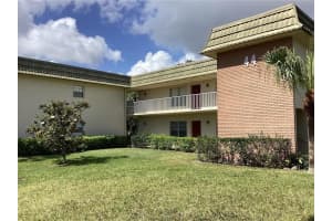 44 Vista Gardens Trail 101, Vero Beach