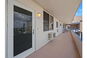 401 N Riverside Dr 503, Pompano Beach, FL 33062 Sold 04/07/25