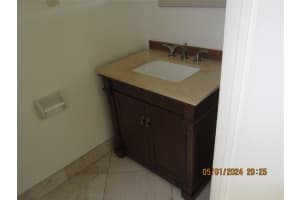 8157 San Carlos Cir 8157, Tamarac, FL 33321 Sold 08/16/24