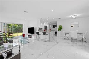 7480 NW 15th St, Plantation, FL 33313 Sold 10/29/24