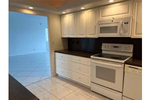 3233 NE 34th St 601, Fort Lauderdale, FL 33308 Sold 06/10/24