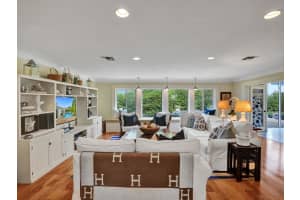 9 Mendota, Sea Ranch Lakes, FL 33308 Sold 06/06/24