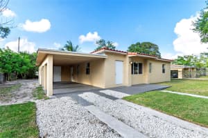 1649 NW 14th Ct, Fort Lauderdale, FL 33311 Sold 10/07/24