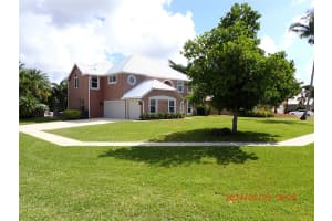 4451 Hunting Trl, Lake Worth, FL 33467 Sold 07/31/24