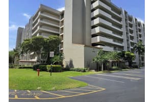 3910 Inverrary Blvd B503, Lauderhill, FL 33319 Sold 10/29/24