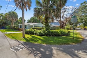 940 SW 8th St, Fort Lauderdale, FL 33315 Sold 08/01/24