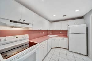 300 NE 19th Ct 118N, Wilton Manors, FL 33305 Sold 07/08/24