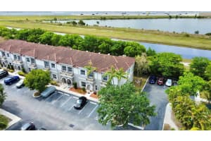 14003 SW 49th St 10, Hollywood, FL 33027 Sold 10/25/24