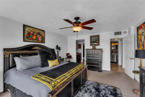 801 S Federal Hwy PH10, Pompano Beach, FL 33062 Sold 09/12/24