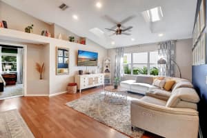 8561 Windy Cir, Boynton Beach, FL 33472 Sold 07/03/24