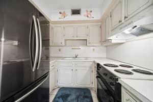 1150 NW 30th Ct 103, Wilton Manors, FL 33311 Sold 07/31/24