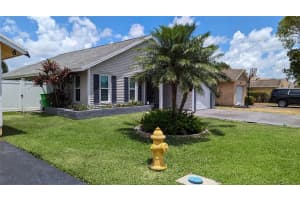 9965 NW 45th St, Sunrise, FL 33351 Sold 07/15/24
