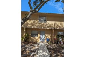 2019 Oleander Blvd B, Fort Pierce, FL 34950 - MLS#F10438461