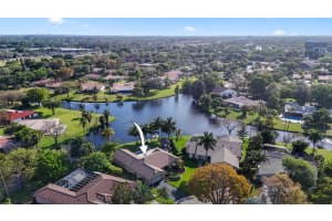 9246 NW 2nd St, Coral Springs, FL 33071 Sold 07/12/24