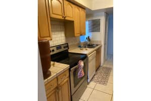 1060 Crystal Lake Dr 301, Deerfield Beach, FL 33064 Sold 08/29/24