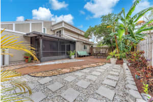 13286 NW 5th Ct, Plantation, FL 33325 Sold 07/31/24