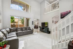 952 SW 191st Ave, Pembroke Pines, FL 33029 Sold 08/14/24