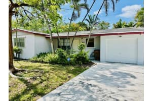 380 NW 37th St, Deerfield Beach, FL 33064 Sold 06/18/24