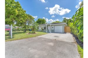 4581 NE 3rd Ave, Fort Lauderdale, FL 33334 Sold 11/26/24