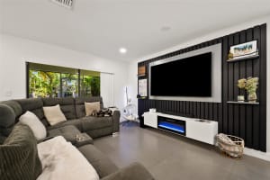 498 Westree Ln, Plantation, FL 33324 Sold 07/12/24