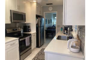 8206 NW 100th Dr, Tamarac, FL 33321 Sold 08/01/24