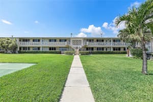 900 Atlantic Shores Blvd 217, Hallandale Beach, FL 33009 Sold 12/18/24