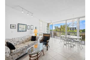 6901 Environ Blvd 4A, Lauderhill, FL 33319 Sold 01/15/25