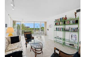 6901 Environ Blvd 4A, Lauderhill, FL 33319 Sold 01/15/25