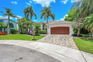 546 Stonemont Dr, Weston, FL 33326 Sold 07/15/24