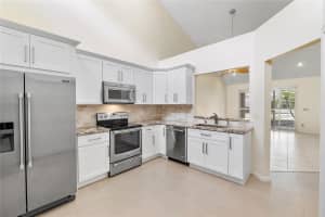 10459 Lake Vista Cir 10459, Boca Raton, FL 33498 Sold 06/27/24