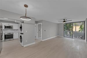 8261 NW 8th St 228, Miami, FL 33126 Sold 12/23/24